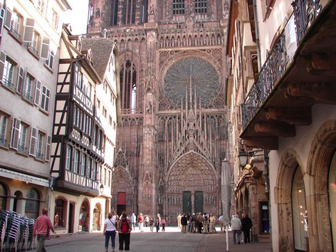 STRASBOURG - La Cathdrale - Photo BERTHEVILLE